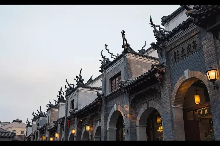 老司机午夜影院分类：建筑风貌